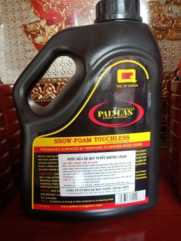 Dung Dịch Nước Rửa Xe Bọt Tuyết Pallas Snow 1,5 Lít