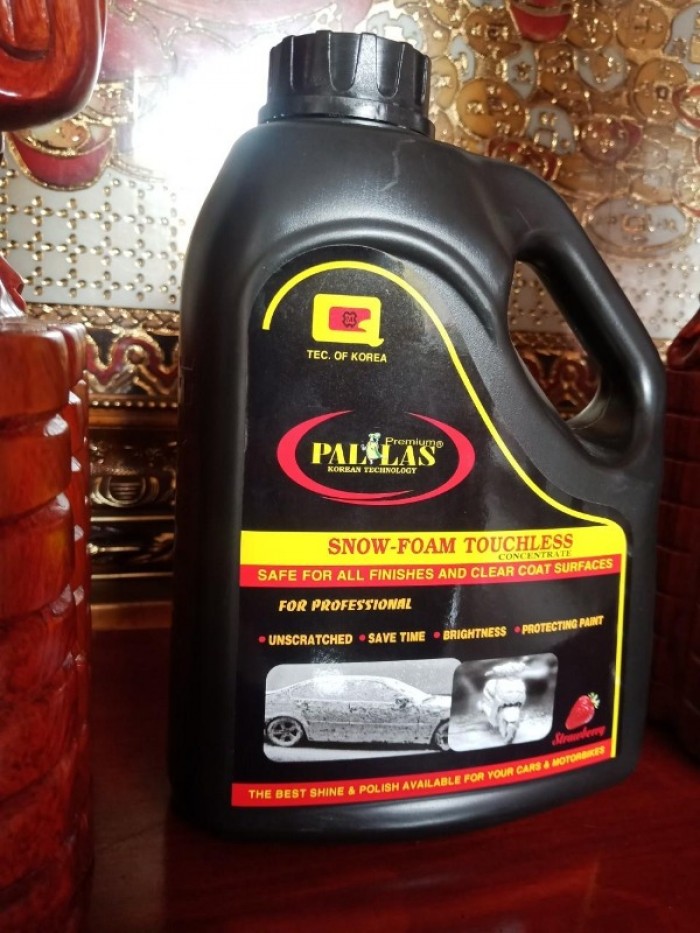 Dung Dịch Nước Rửa Xe Bọt Tuyết Pallas Snow 1,5 Lít