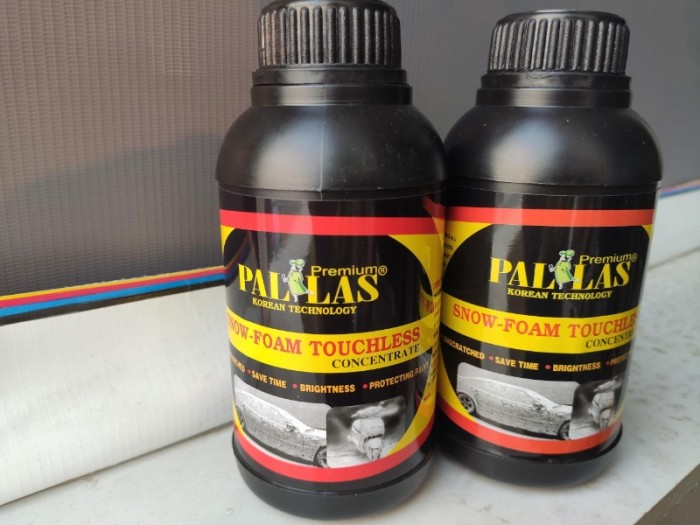 Combo 2 Chai Nước Rửa Xe Bọt Tuyết Siêu Sạch Không Chạm Pallas Snow 1 Lít
