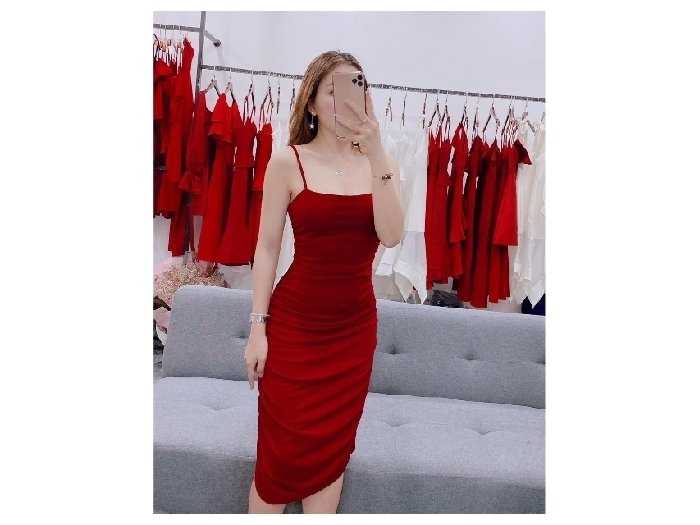 Áo 2 dây đỏ 1800000đ Chân váy đỏ  Ngoc Trinh Fashion  Facebook