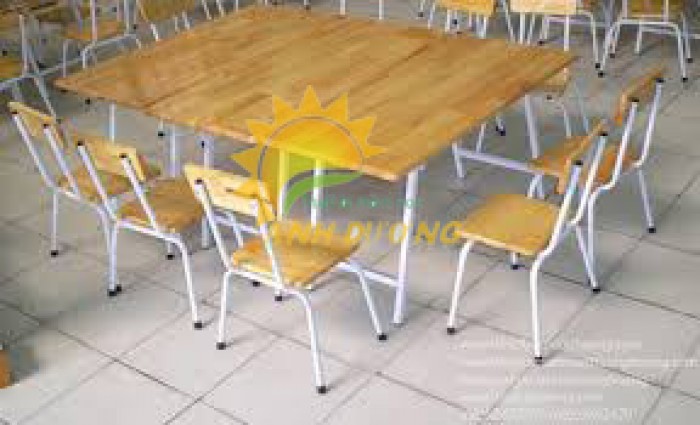 Chuyên bàn ghế gỗ mầm non cho trẻ em giá rẻ, chất lượng cao