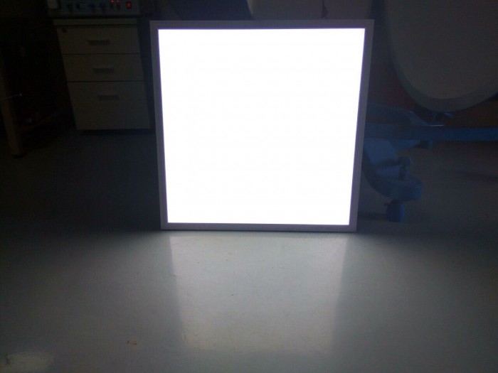 Đèn led Panel 600x600 – 48w cao cấp giá sỉ 380k.8