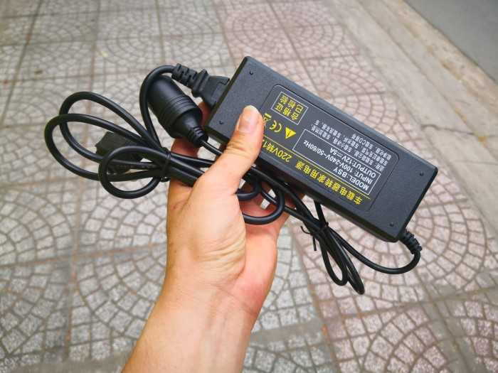 Nguồn 220v Ra 12v Đầu Cắm Ô Tô Dùng Được Cho Máy Bơm