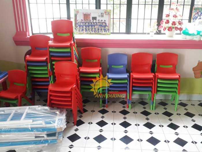 Chuyên cung cấp bàn ghế nhựa cao cấp cho trường lớp mầm non, gia đình2