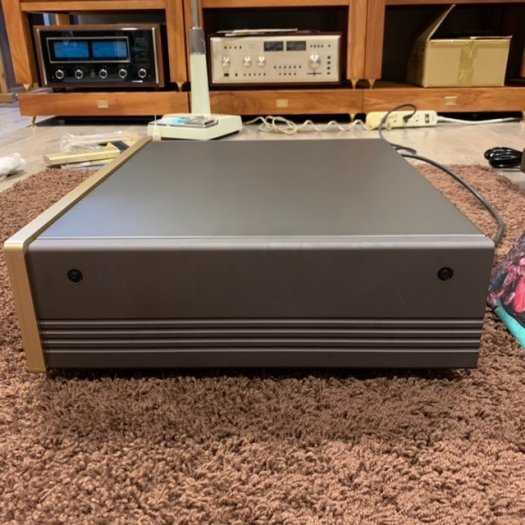 CD Accuphase DP-654