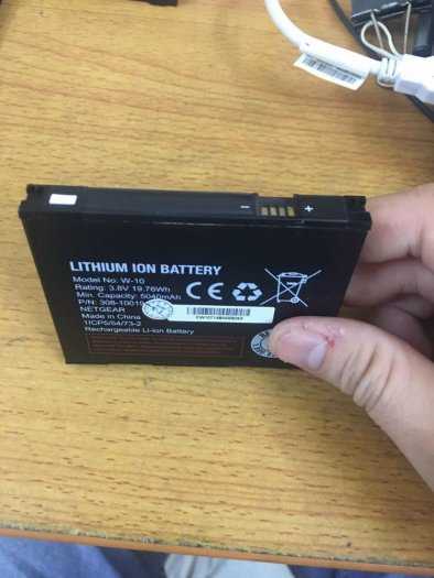 Pin cục phát Wifi Netgear MR1100 (Nighthawk M1) chính hãng. Dung lượng 5040mAh New 100%