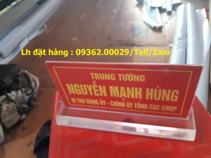 Một số mẫu biển chức danh có giá rẻ tại Hà Nội15