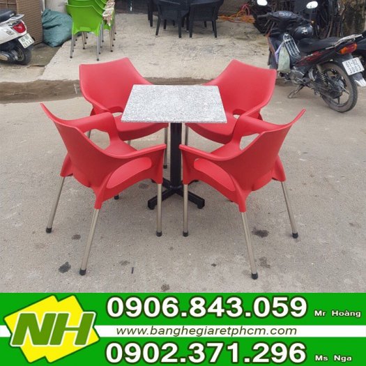 Ghế nhựa lỗ dành cho cafe sản xuất tại xưởng NT Nguyễn hoàng3
