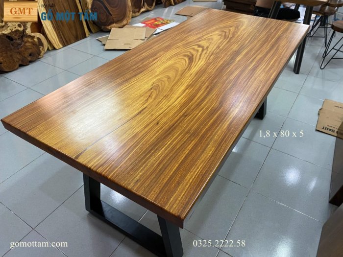 Mặt bàn gỗ tự nhiên nguyên tấm dài 1,8m rộng 80 dầy 5cm2