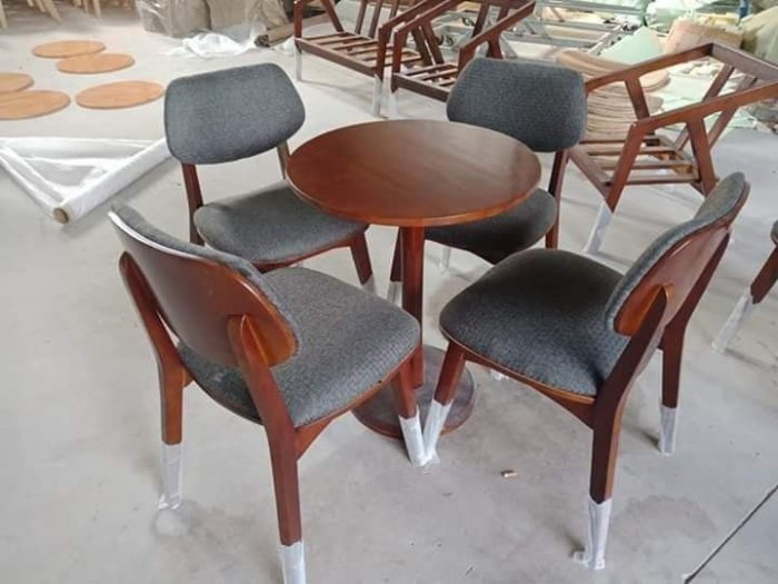 Bộ bàn ghế gỗ bọc nệm Nội Thất Quang Đại1