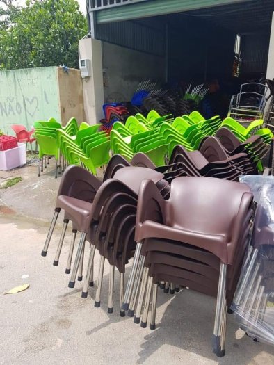 Ghế nhựa nữ hoàng thanh lý giá rẻ ghế mới 99%