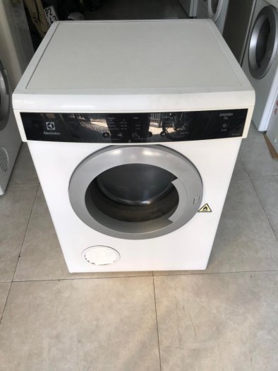 Máy sấy quần áo Electrolux 7.5 kg EDS7552 đẹp