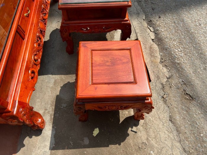 Bộ bàn ghế louis vách trơn gỗ hương đá .4