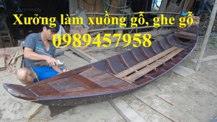 Thuyền gỗ 3m trưng bày nhà hàng, Xuồng gỗ trưng hải sản tại Sài Gòn6