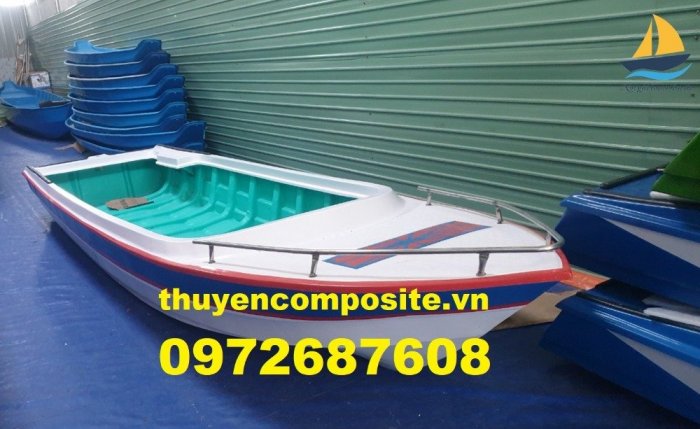 Cano composite, thuyền composite, chuyên cung cấp cano composite giá rẻ tại TP HCM9