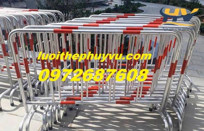 Sản xuất hàng rào an ninh, rào chắn di động, hàng rào xếp giá rẻ tại Bình Phước6