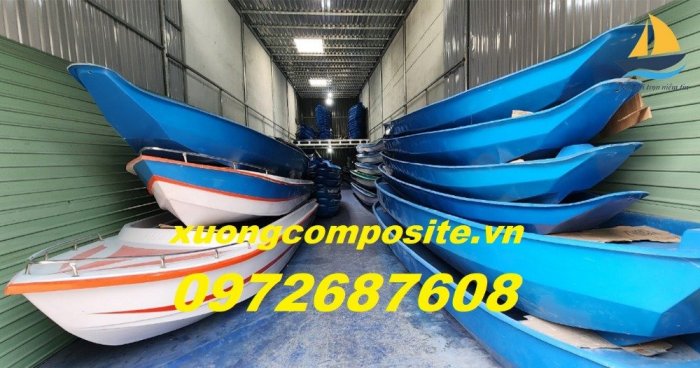 Chuyên cung cấp xuồng composite, ghe, thuyên composite, vỏ lãi, cano composite tại Đà Nẵng10
