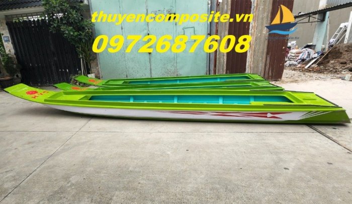 Xuồng composite, ghe composite, cano composite, công ty cung cấp thuyền composite giá rẻ tại Quảng Ngãi8