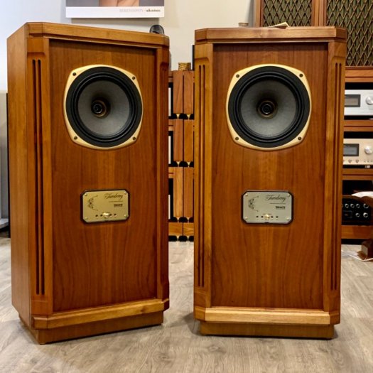 Loa TANNOY Turnberry HE7