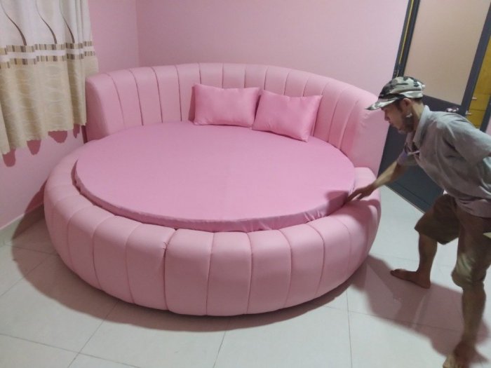 Giường tròn công chúa màu hồng cho các bé gái8