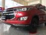 Bán xe Toyota Innova Venturer số tự động màu đỏ, xe giao ngay, ưu đãi giảm tiền mặt, tặng phụ kiện