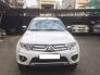 Cần bán xe Mitsubishi Pajero 2018 số sàn màu trắng, phiên bản máy dầu