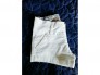 Quần shorts trắng