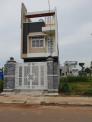 Cần bán đất mặt tiền đường nhựa KDC Thung Lũng Xanh.