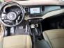 Bán Kia Rondo GAT 2.0AT màu vàng cát số tự động sản xuất 2016 đi 33000km