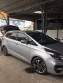 Bán Kia Rondo 2.0MT số sàn máy xăng màu bạc sản xuất cuối 2017 biển Sài Gòn mẫu mới