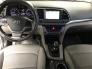 Bán Hyundai Elantra GLS 1.6MT màu trắng số sàn sản xuất 2017 biển Sài Gòn đi 41.000km