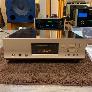 CD LUXMAN D-7 SIGNATURE ( vỏ piano )