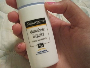 CHỐNG NẮNG ULTRA SHEER LIQUID DAILY SUNSCREEN BROAD SPECTRUM SPF 70 40ML