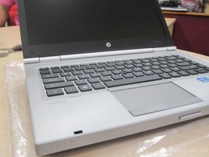 HP Elitebook 8460p i5-2540M/2G/VGA rời/HDD 250