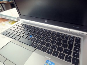 HP Elitebook 8470p i5-3320M/4G/SSD 240G chạy xé gió