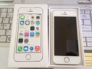 Iphone 5S 64GB GOLD máy mới 99,99% đẹp leng keng