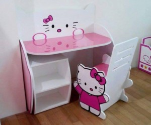 Bàn học Doremon,Hello Kitty cho bé ngày tựu trường,nhập khẩu từ Malaysia