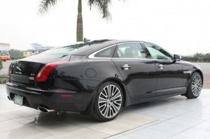 Xe Jaguar XJL