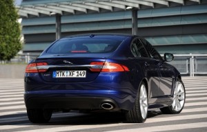 Xe Juaguar XF