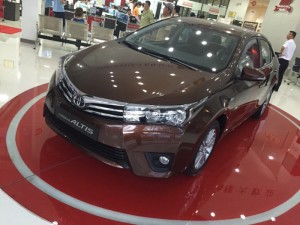Altis 1.8G Số Tự Động, Xe Giao Ngay, Khuyến Mãi Lớn