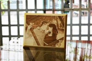 Tranh ảnh in khắc bằng gỗ