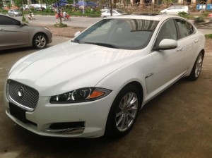 Xe JAGUAR XF 2.0