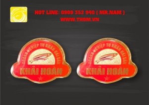 Sản xuất huy hiệu, bảng tên, kỉ niệm chương giá rẻ
