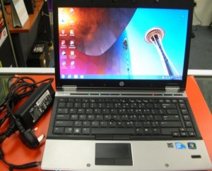 Laptop Hp elitebook 8440p core i5 M520 4x2.40ghz, Ram 2Gb DDR3, HDD 250Gb, Wecam