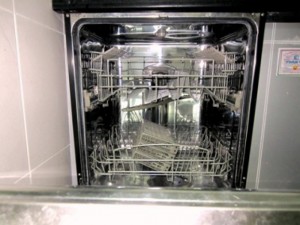 Bán máy rửa chén Malloca vẫn còn mới