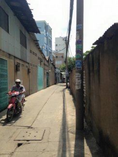 Bán nhà Q10, HXH Tô Hiến Thành , 4x8.75m vuông vức, nhà cấp 4 , GIÁ 2.6 tỷ/TL
