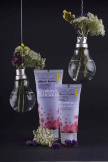 Sữa rửa mặt oải hương (LAVENDER FACE WASH)