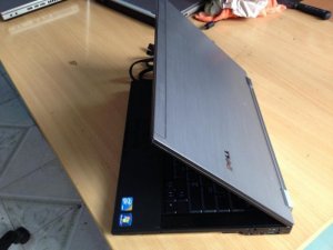 Bán Laptop Dell 6410 Coi5-520M/ Ram 4g/ HDD 250G máy đẹp 98% zin chuẩn