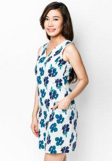 Đầm suôn túi 2 bên| Mã: AD187-trắng| Quy cách: 84-66-90 (+-2): chiều dài tb: 85cm - 90cm | Chất liệu Linen | Size (S- M - L- XL-XXL ) | Mô tả: Khoe nét thanh lịch và duyên dáng với đầm suông in hoa. Thiết kế phù hợp trong những buổi xuống phố nhẹ nhàng.Thiết kế may túi bên hộng tiện lợi.. Giá: 795,000 đồng