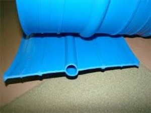 Băng cản nước được ừng dụng trong việc lien kết các khe co và khe giãn trong kết cấu RCC như: Bể chứa nước, hồ chứa nước, bể bơi.